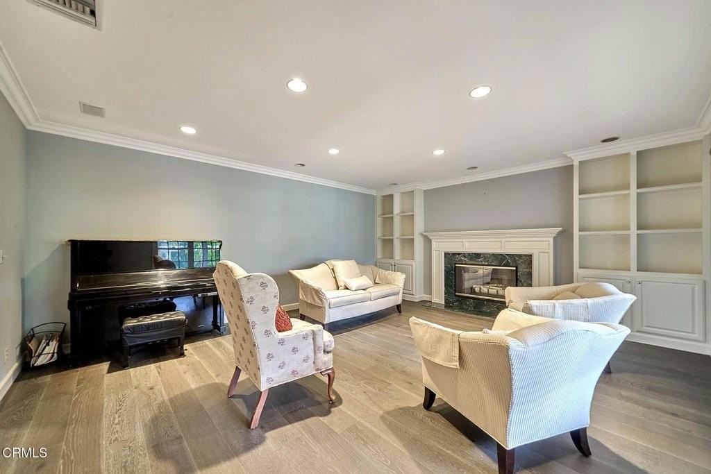 4330 Bel Aire Dr - Photo 7 of 46