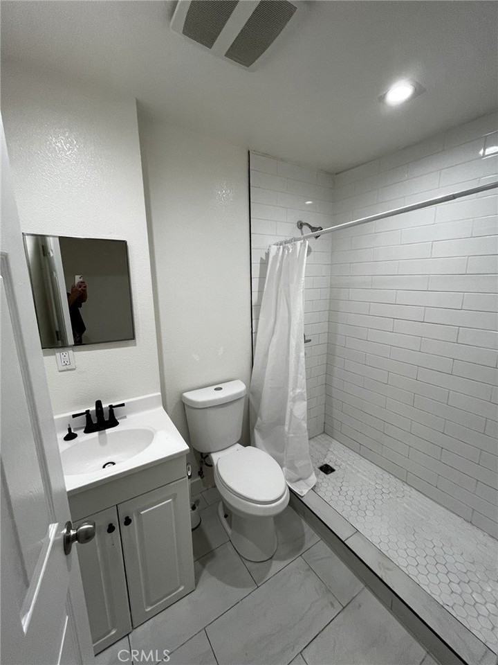 4518 S Normandie Ave #3-4 - Photo 5 of 20