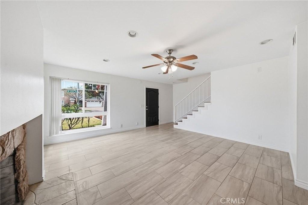 17016 Leslie Ave - Photo 5 of 30