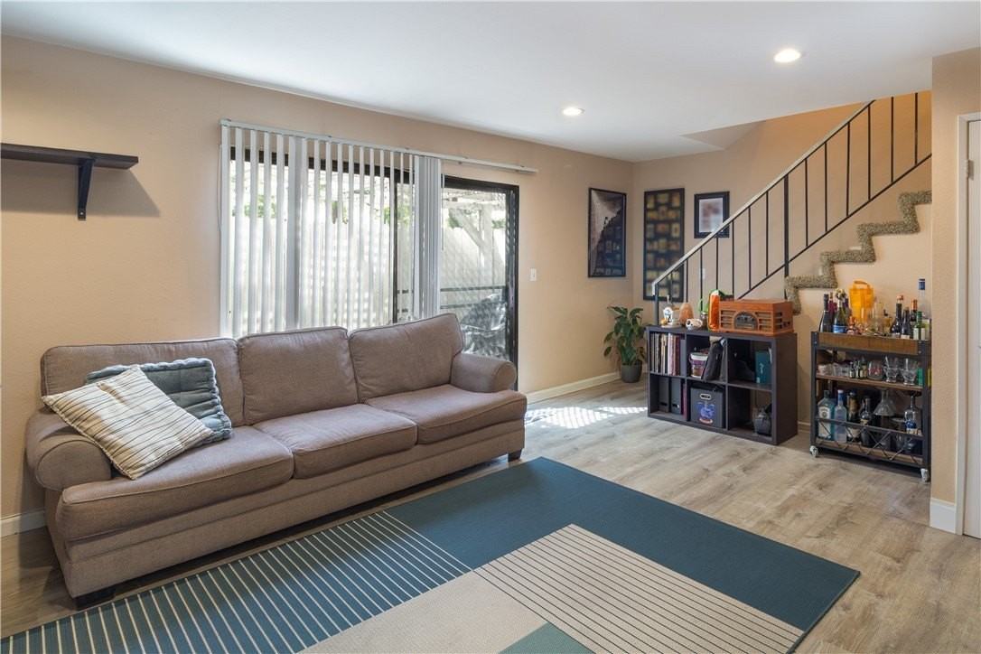 628 E Birch St - Photo 2 of 16