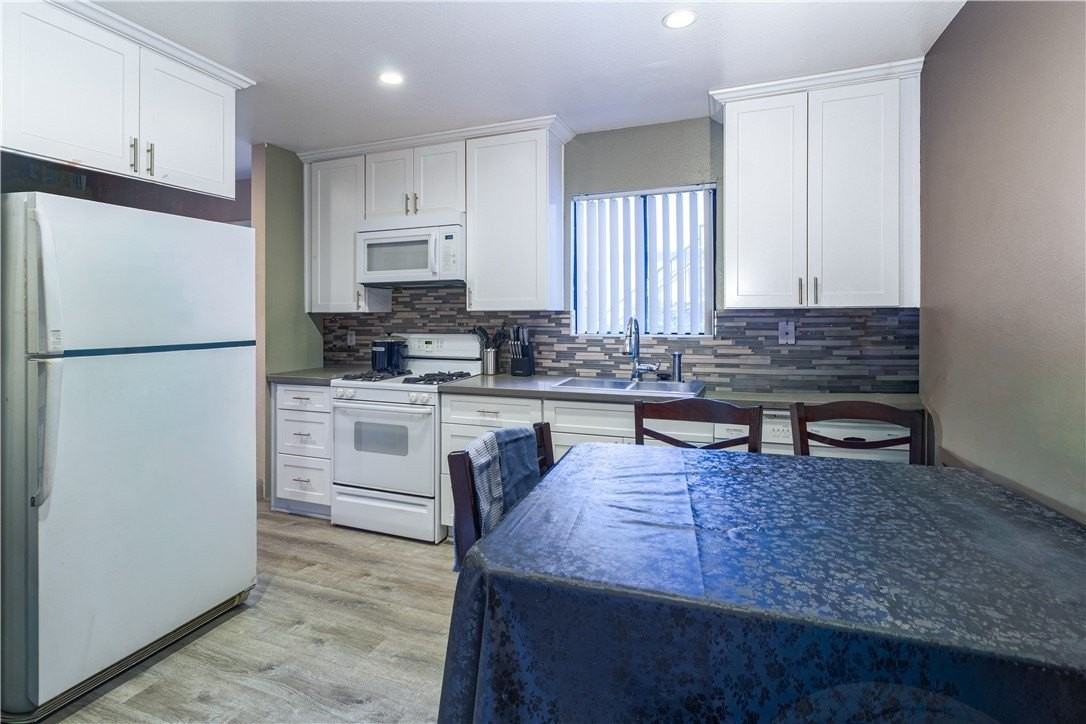 628 E Birch St - Photo 3 of 16