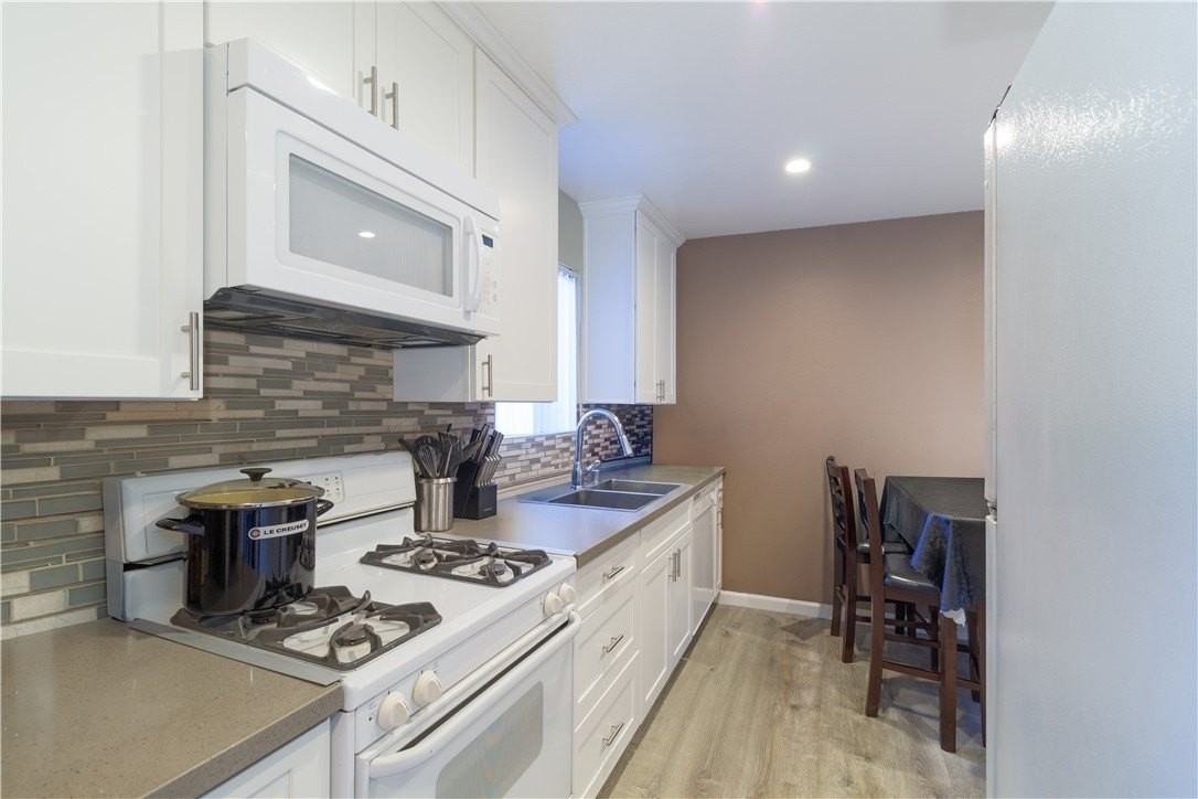 628 E Birch St - Photo 4 of 16