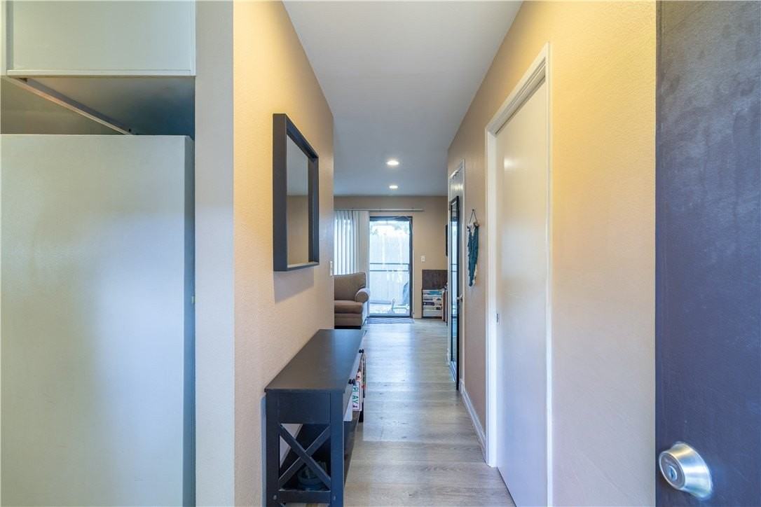 628 E Birch St - Photo 5 of 16