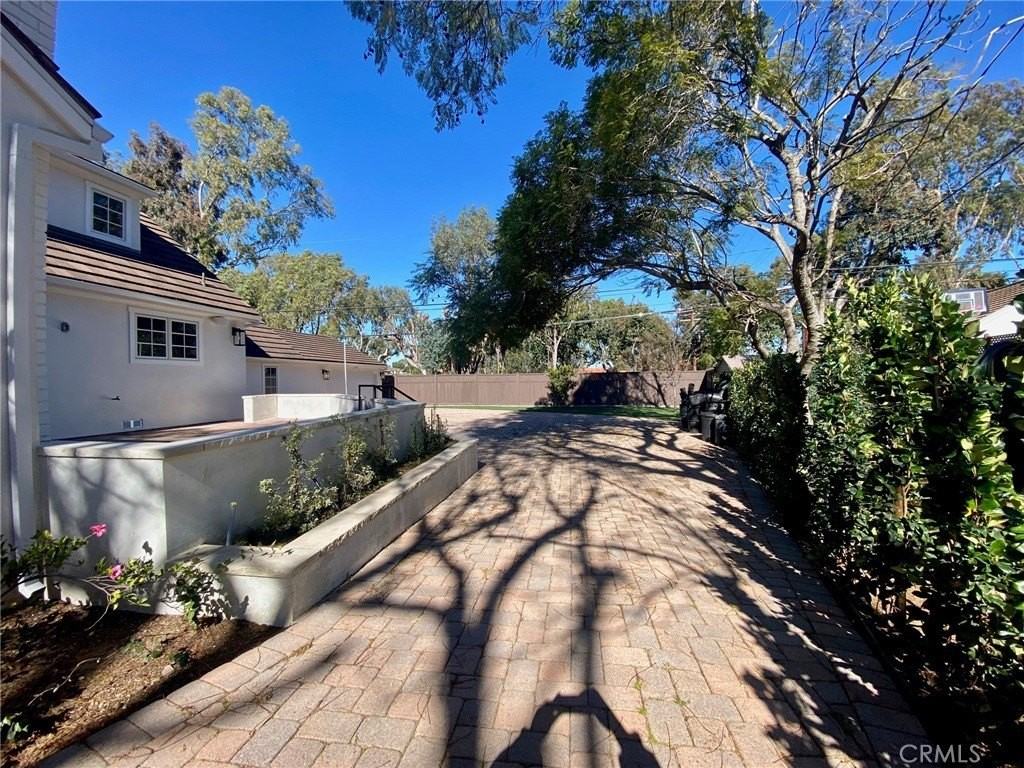 3645 Via Palomino - Photo 5 of 27