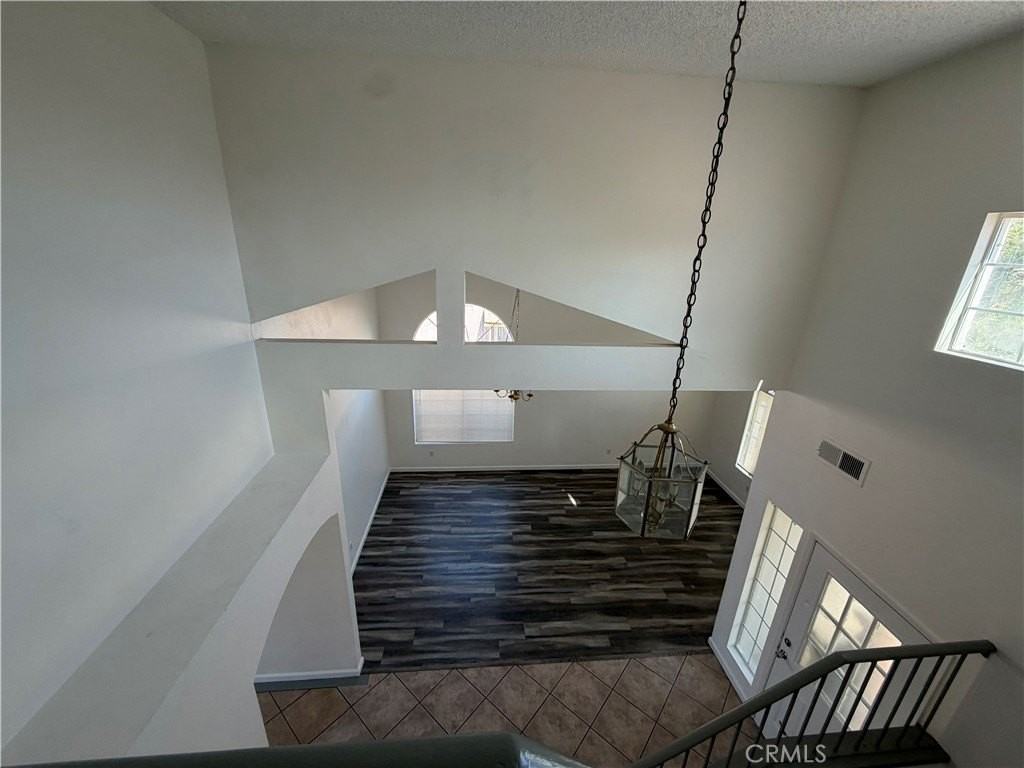 1715 Boysenberry Way - Photo 7 of 17