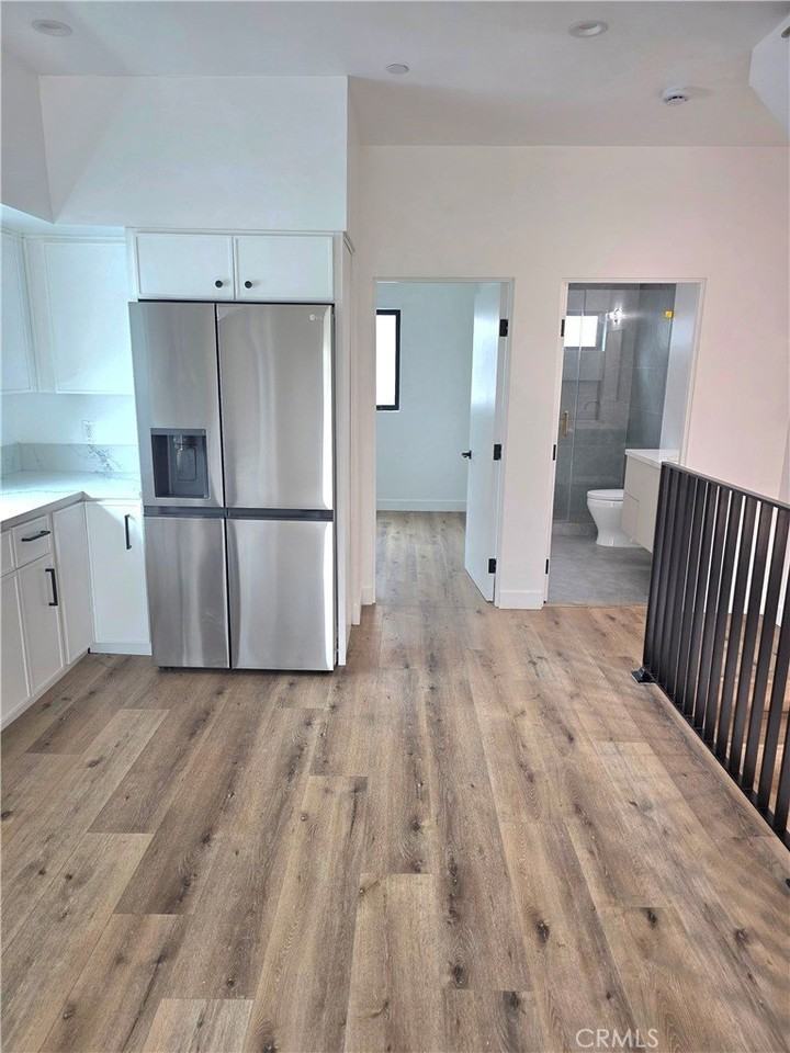 6128 Hazeltine Ave - Photo 5 of 14