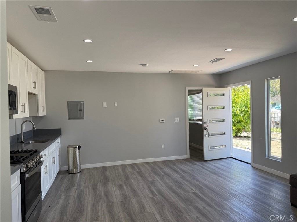 7120 Quartz 1/2 - Photo 3 of 16