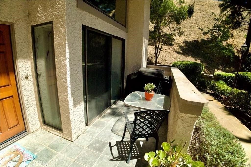 26130 Alizia Canyon Dr - Photo 3 of 37