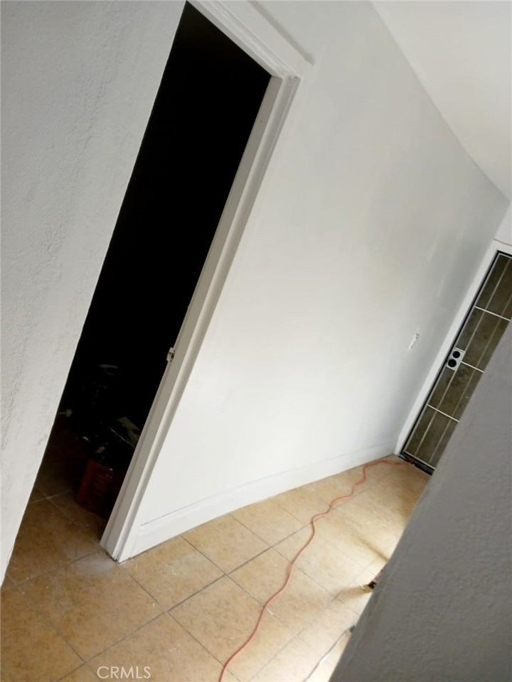 687 Karesh Ave #3 - Photo 5 of 5