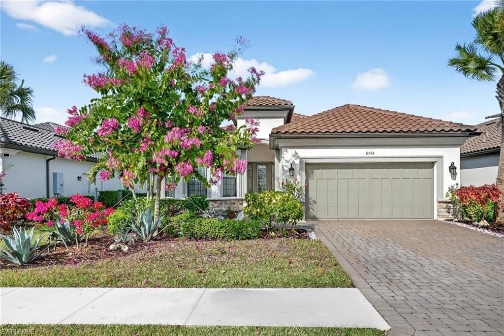 8266 Promoso Ct - Photo 5 of 48