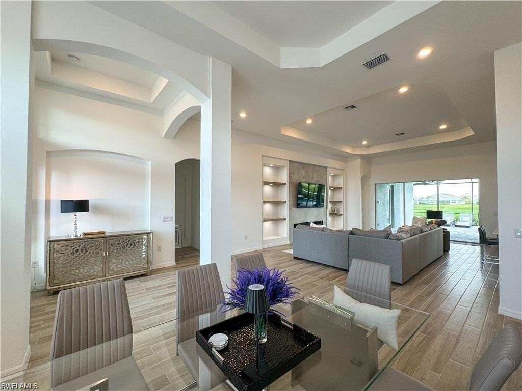 6082 Artisan Ct - Photo 5 of 47
