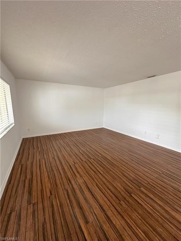 4629 Bayshore Dr #J7 - Photo 5 of 14
