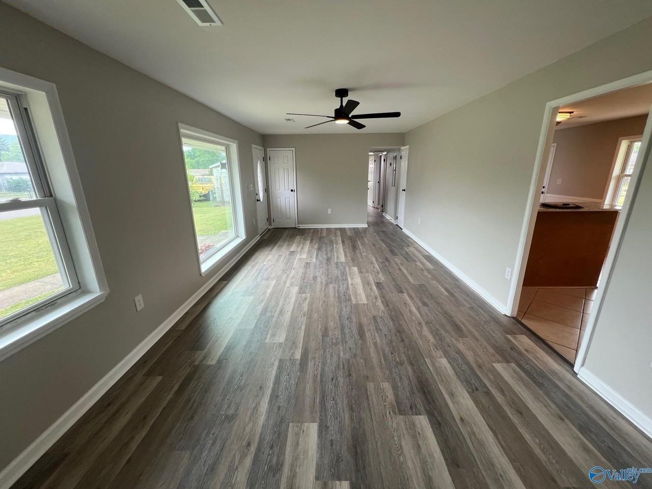 2211 Penhall Dr Ne - Photo 3 of 14