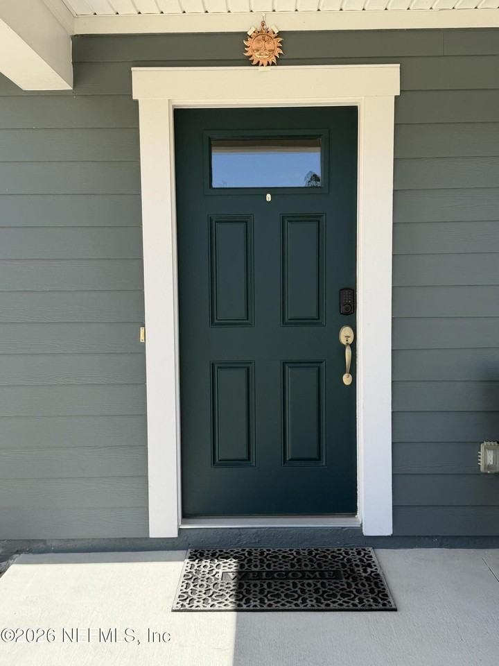 12011 Elderbank Dr - Photo 3 of 50