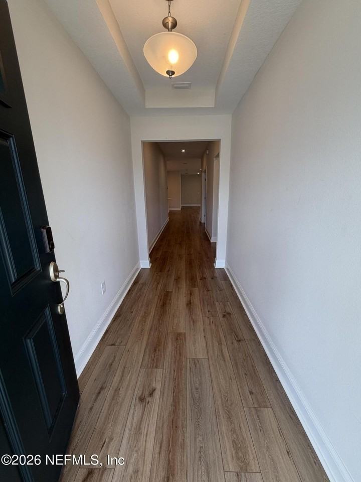 12011 Elderbank Dr - Photo 4 of 50