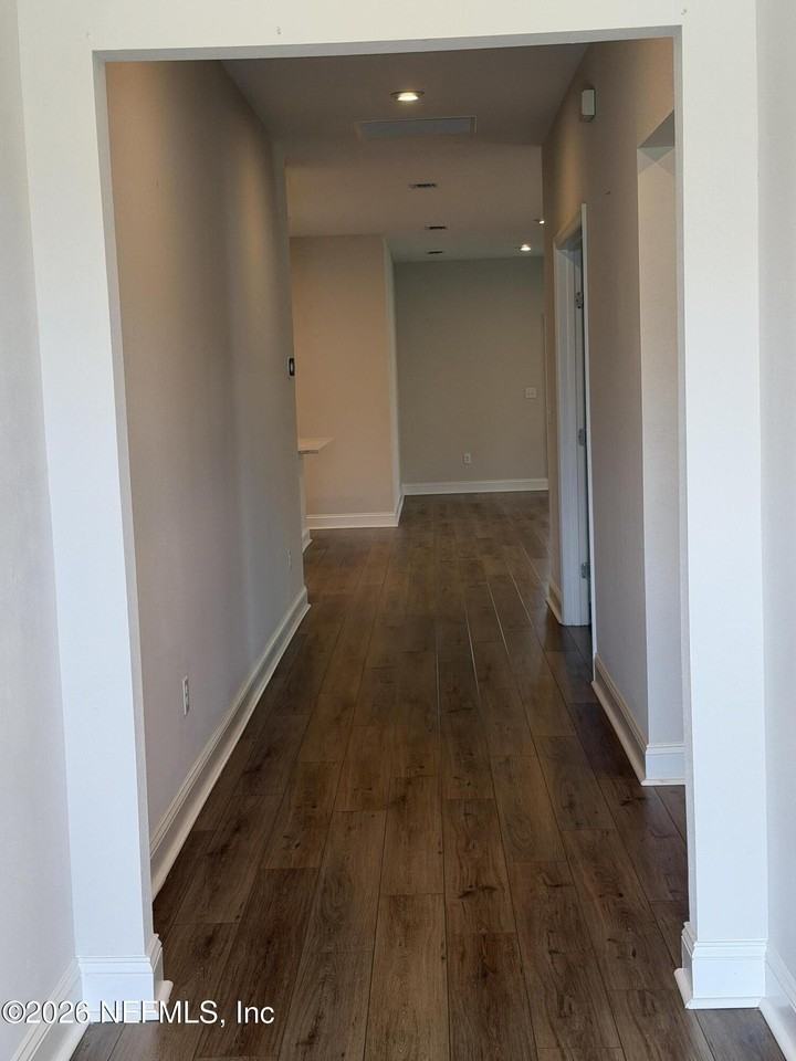 12011 Elderbank Dr - Photo 5 of 50