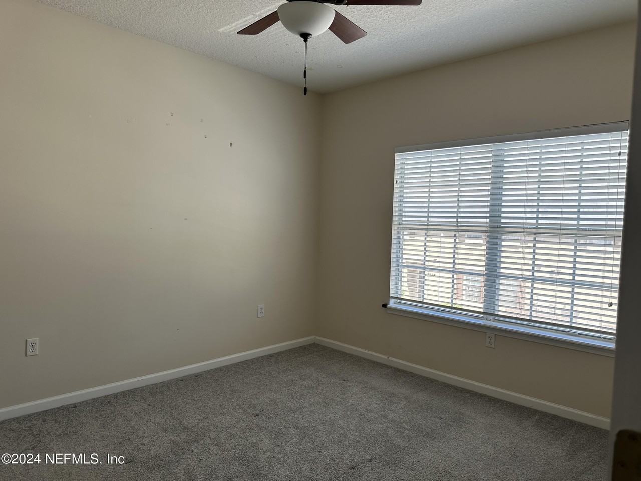 9740 Summer Grove Way W - Photo 7 of 18