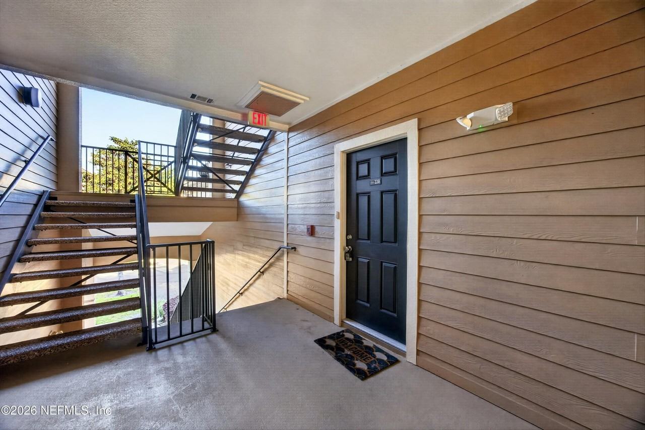 13810 Sutton Park Dr #220 - Photo 3 of 31