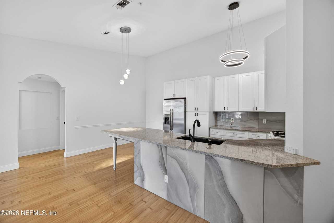 13810 Sutton Park Dr #220 - Photo 4 of 31