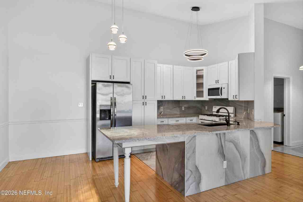 13810 Sutton Park Dr #220 - Photo 6 of 31