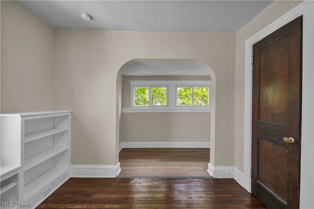 8505 Bancroft Ave - Photo 5 of 21