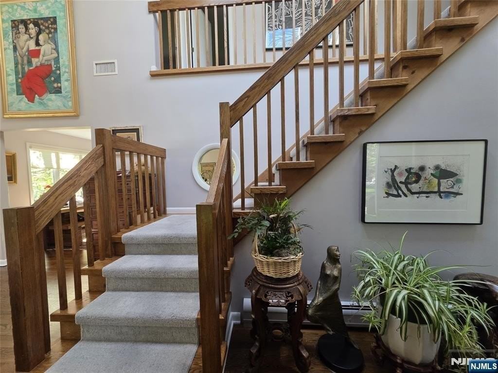 33 Cedar Ln - Photo 5 of 44