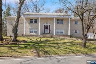 682 Floyd St - Photo 1 of 1