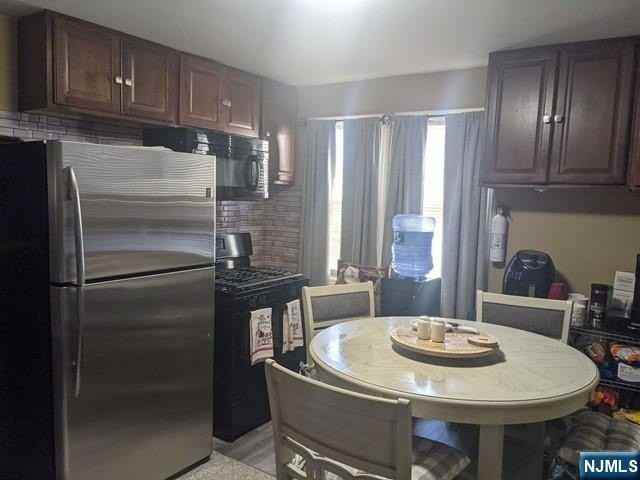 401 River Dr - Photo 6 of 19