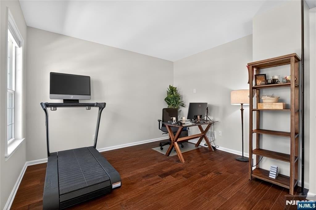 117 Truman Dr - Photo 6 of 49