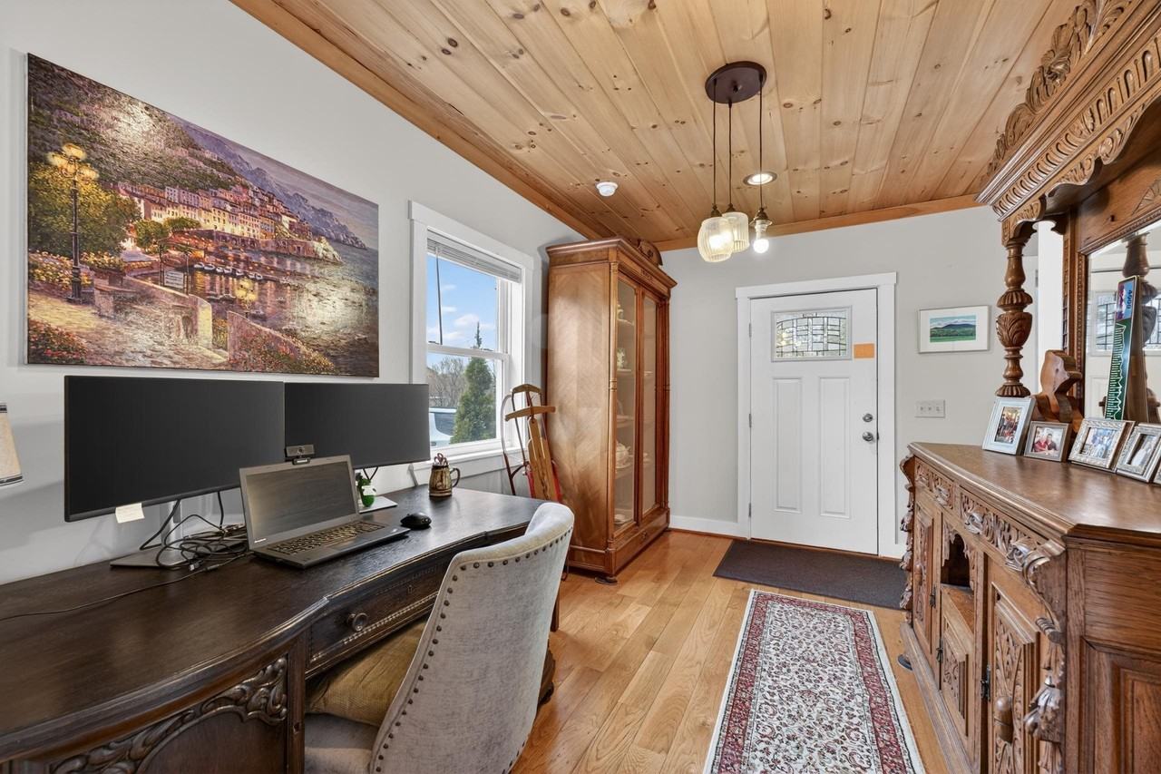 14 Myrtle St - Photo 2 of 46