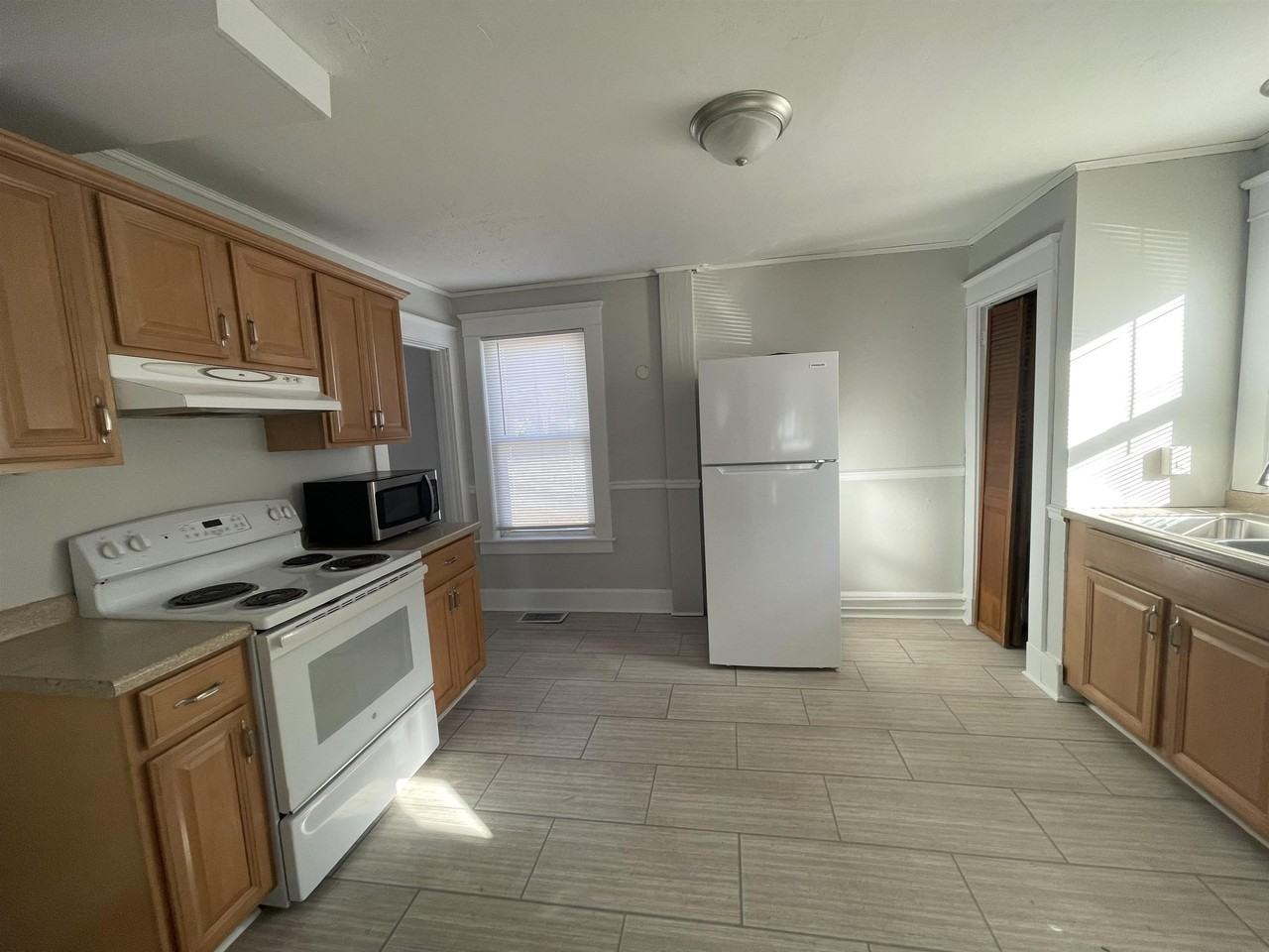 23 Chester Ct - Photo 4 of 19