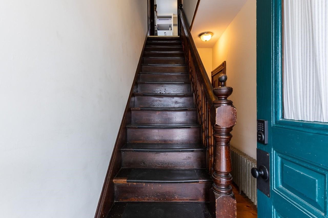 19 Blossom St - Photo 4 of 28