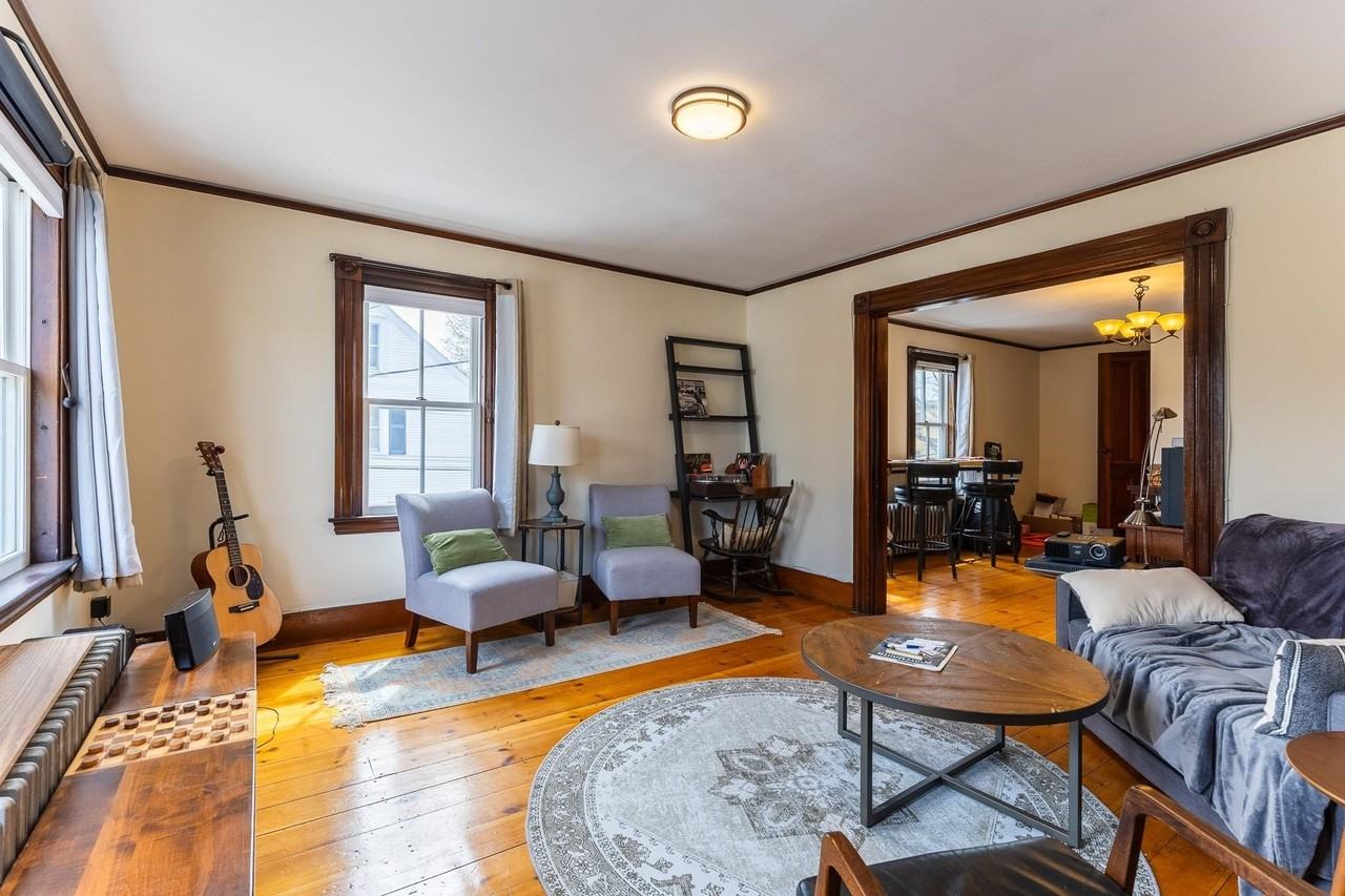 19 Blossom St - Photo 7 of 28