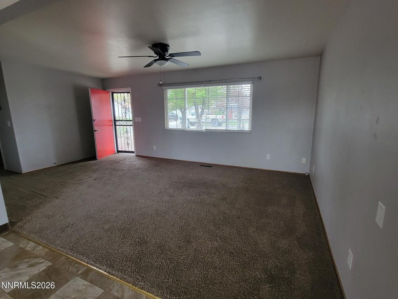 312 Leona Ave - Photo 5 of 17