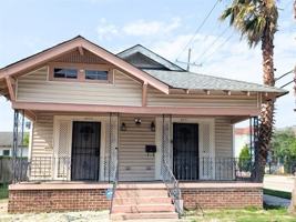 featured image of 4901 Willow St