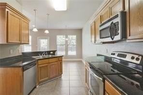 809 Fay St - Photo 3 of 7