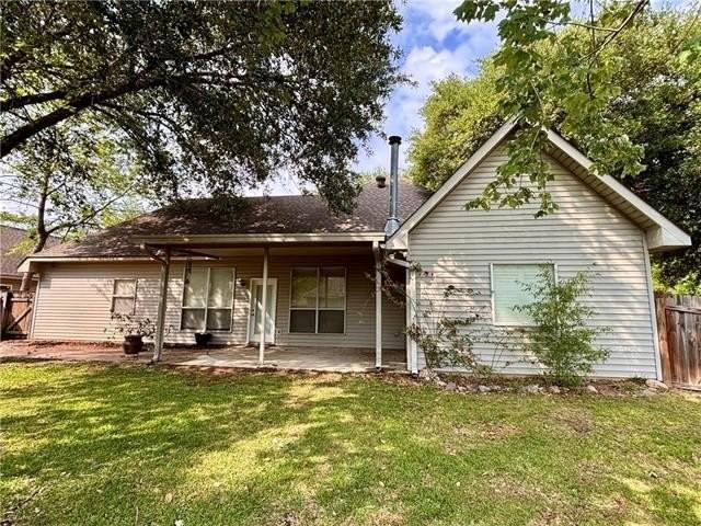 909 Chevreuil St - Photo 2 of 12