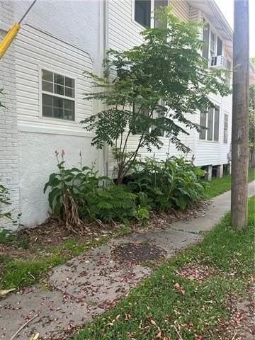 2344 Audubon St - Photo 2 of 16