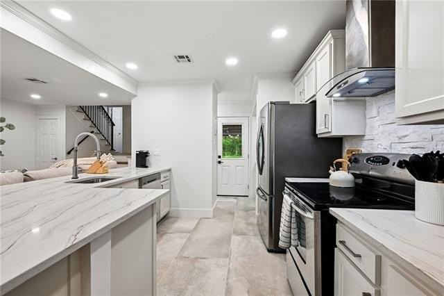 655 Colbert St #24 - Photo 3 of 25