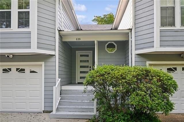 655 Colbert St #24 - Photo 6 of 25