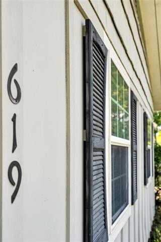 619 W 25th Ave - Photo 4 of 26