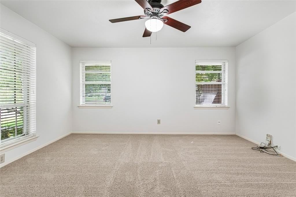 7409 Brentcove Cir - Photo 6 of 34