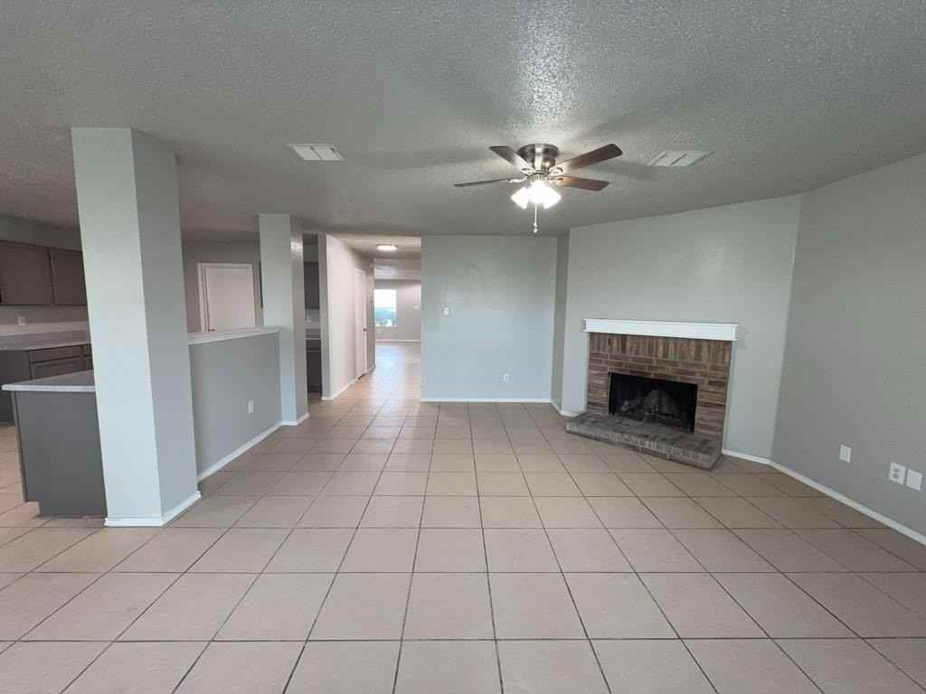 3952 Golden Horn Ln - Photo 4 of 27