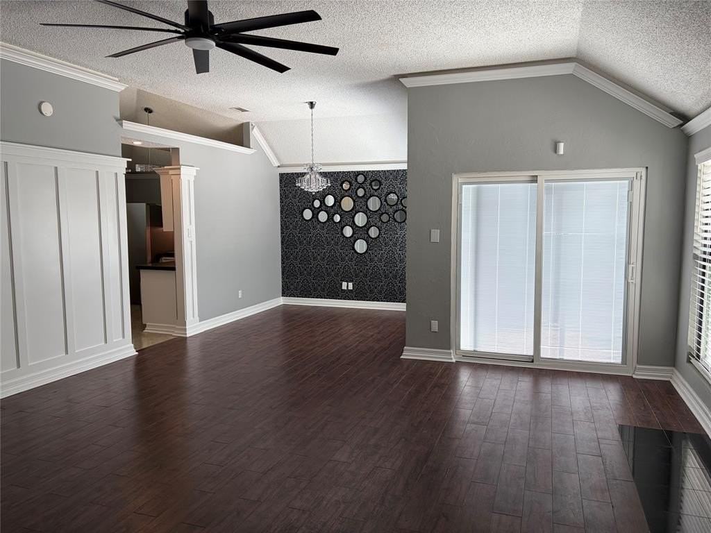 1902 High Meadow Dr - Photo 6 of 39