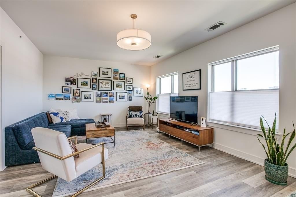 5710 Mccommas Blvd #301 - Photo 7 of 22