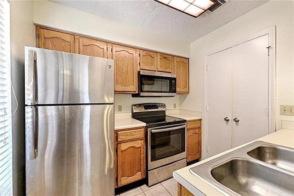 1473 Meadowood Village Dr - Photo 6 of 17