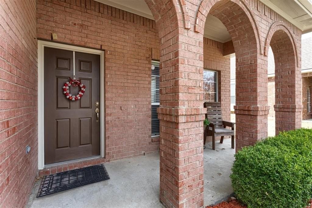1612 Warm Springs Dr - Photo 2 of 26