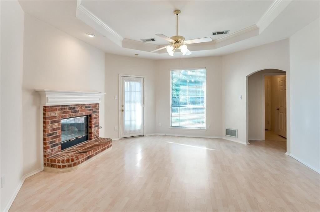 2320 Wooten Pl - Photo 3 of 11