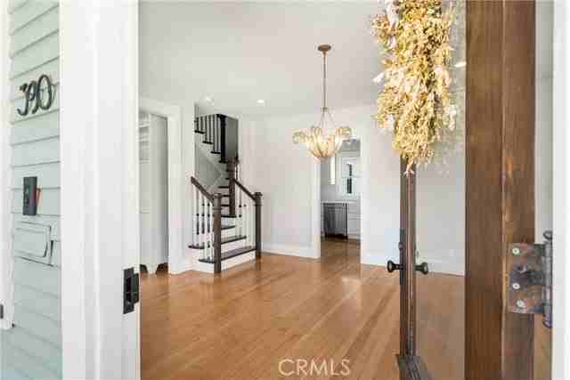 390 N Cambridge St - Photo 3 of 8