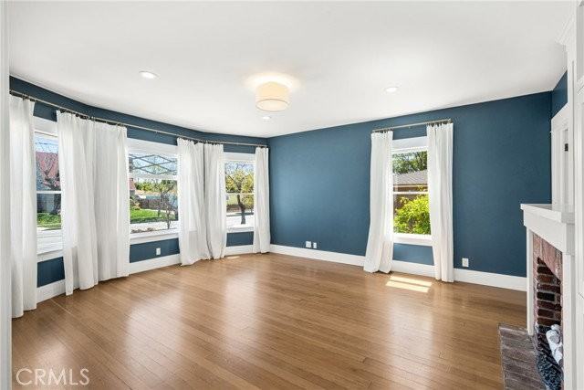 390 N Cambridge St - Photo 5 of 8